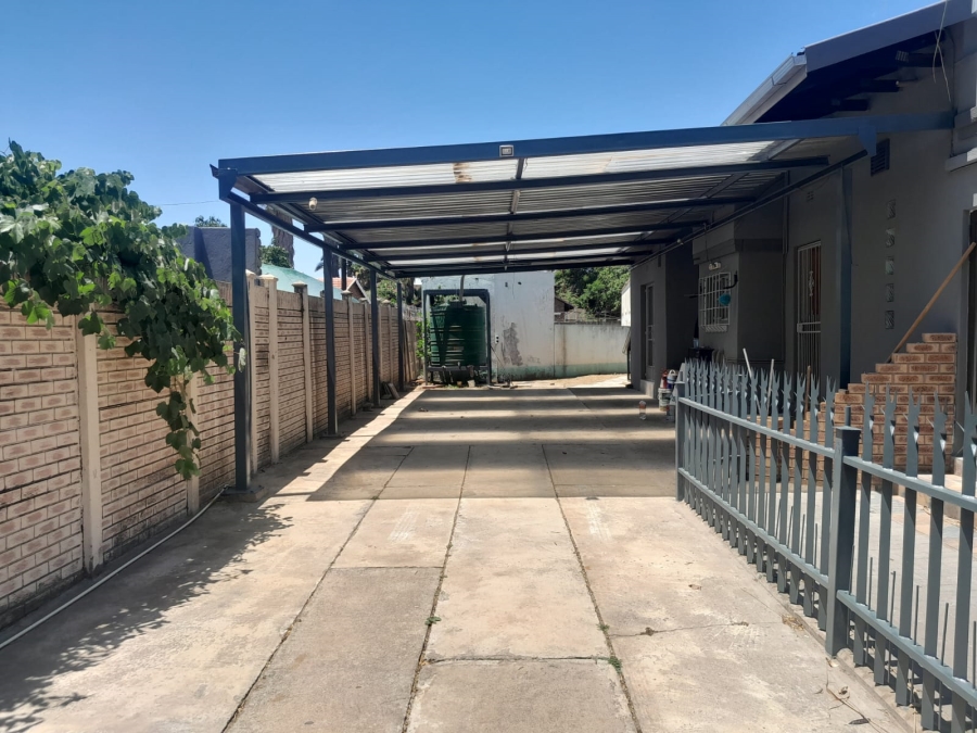 3 Bedroom Property for Sale in Bodorp North West